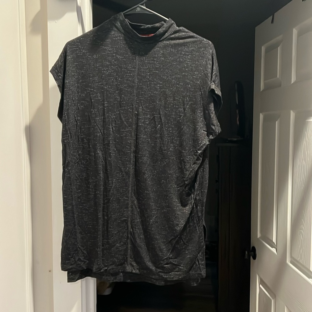 Women’s sleeveless top